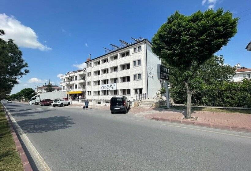 בית מלון כפרי Taşkın