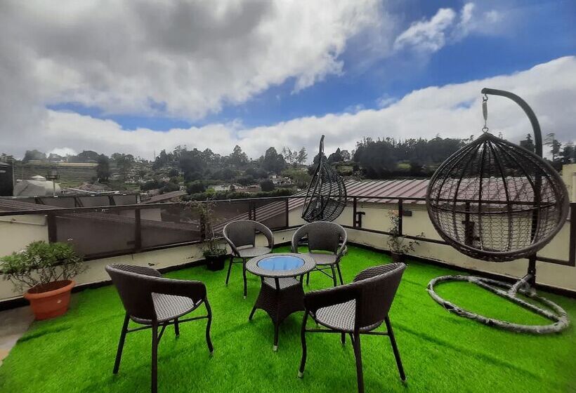 Отель The 643 Holiday Homes