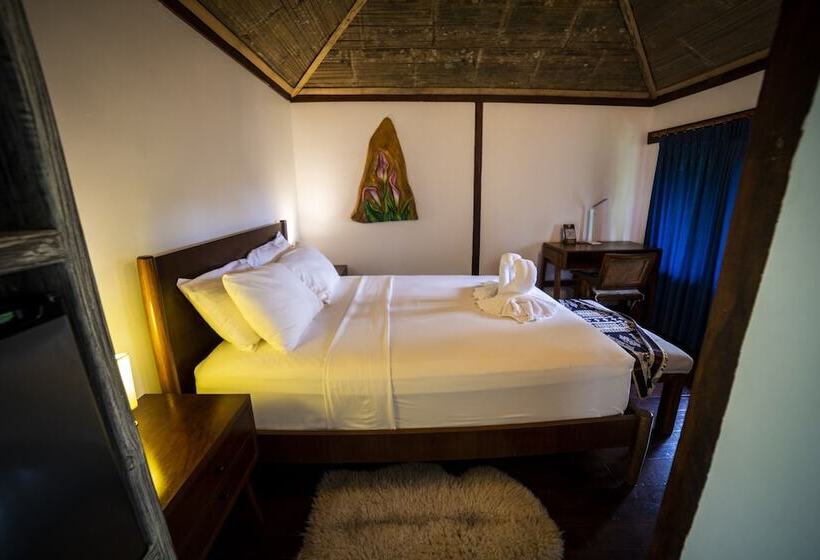 فندق The River House   Upscale Lodge