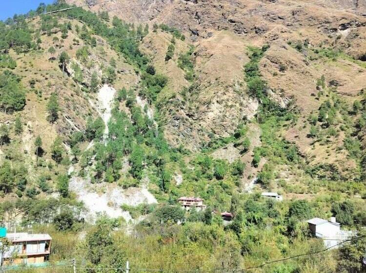 酒店 Tirthan Villa And Resort