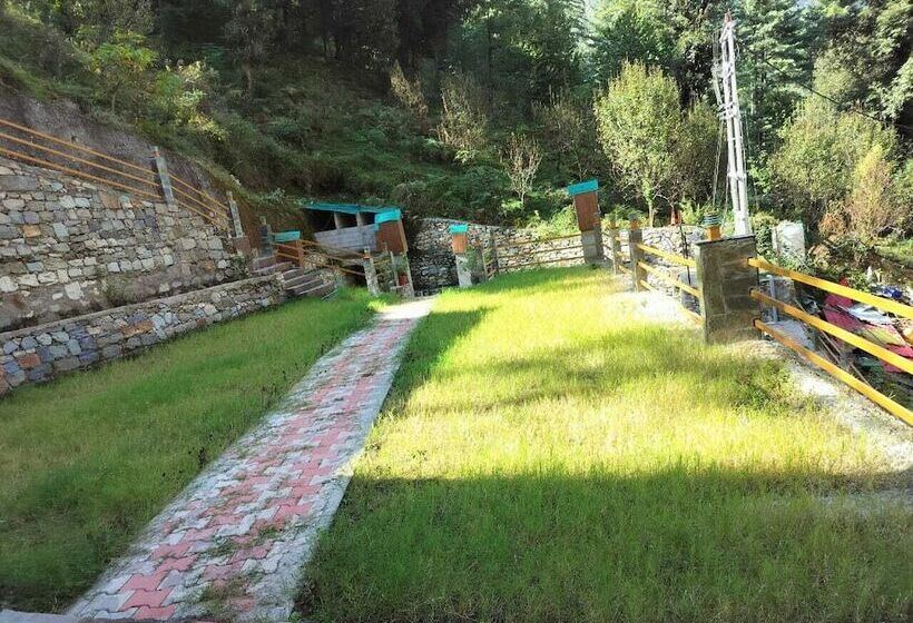 酒店 Tirthan Villa And Resort