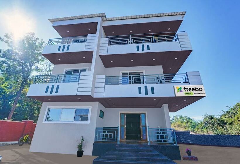 בית מלון כפרי Treebo Trend Breeze Mansion