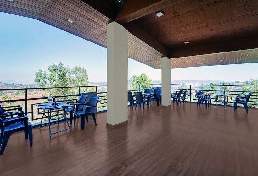 בית מלון כפרי Treebo Trend Breeze Mansion