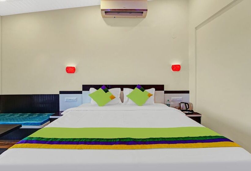 בית מלון כפרי Treebo Trend Breeze Mansion