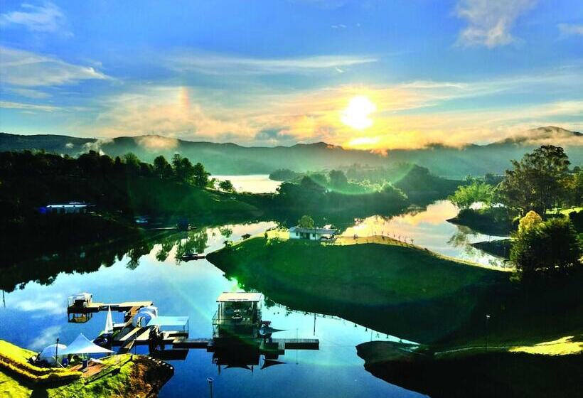 فندق White Domes Glamping