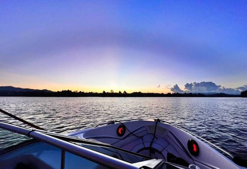 فندق White Domes Glamping