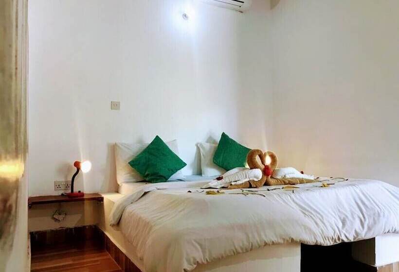 فندق Zanzibar Golden Star