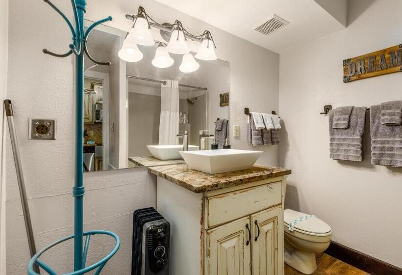 King Suite 4 Guest Hot Tub Pool Free Shuttle Cedar Breaks Lodge