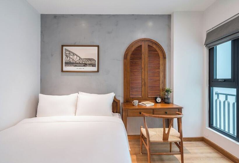 Le Parfum Apartment And