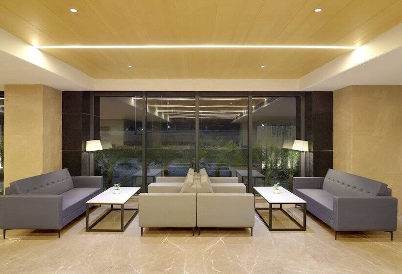 Lemon Tree Hotel Agra