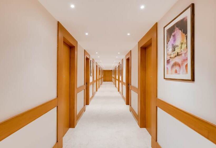 Lemon Tree Hotel Agra