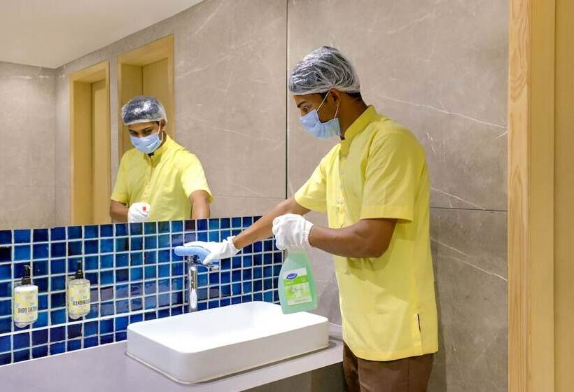 Lemon Tree Hotel Agra