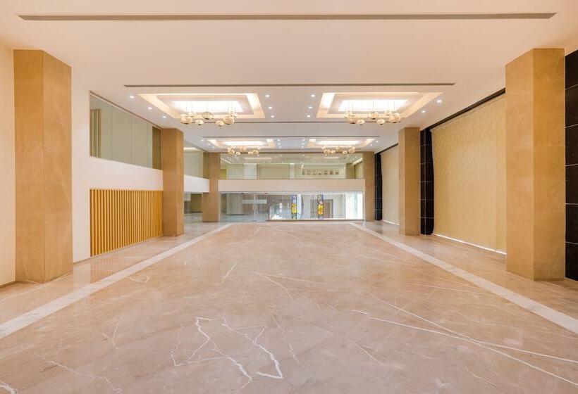 Lemon Tree Hotel Agra