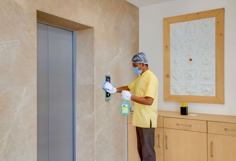 Lemon Tree Hotel Agra