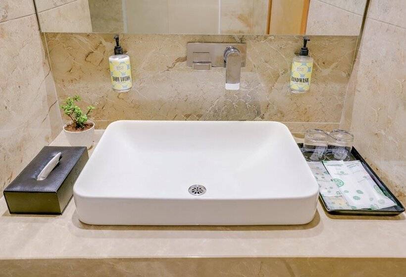 Lemon Tree Hotel Agra