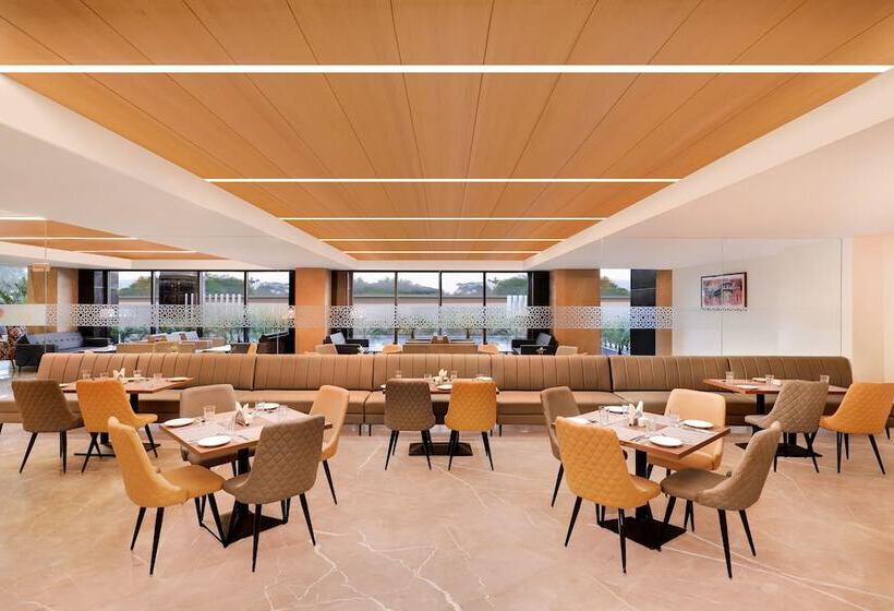 Lemon Tree Hotel Agra