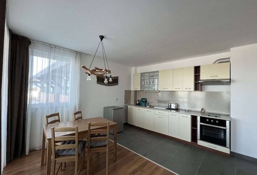 Local Stay Hotel, Bw Signature Collection