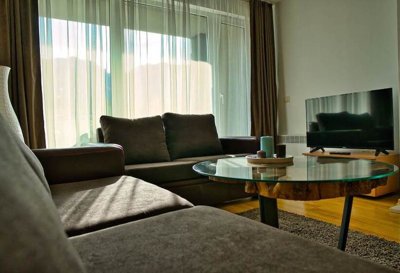 Local Stay Hotel, Bw Signature Collection