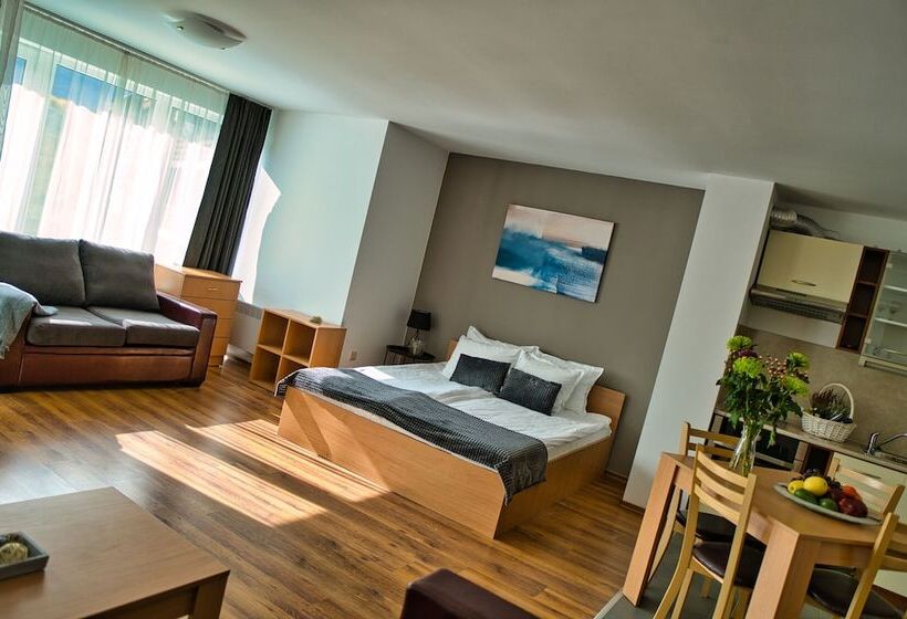 Local Stay Hotel, Bw Signature Collection