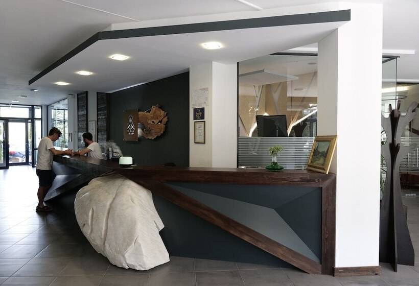 Local Stay Hotel, Bw Signature Collection