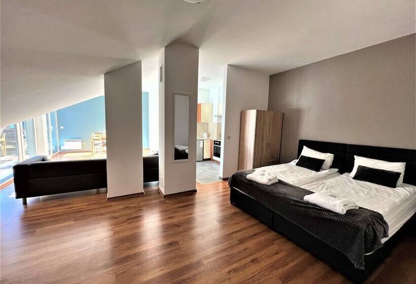 Local Stay Hotel, Bw Signature Collection