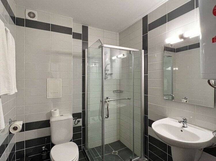 Local Stay Hotel, Bw Signature Collection