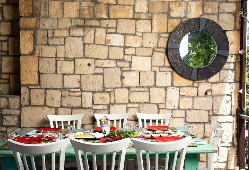 Moncheri Butik Otel & Restoran