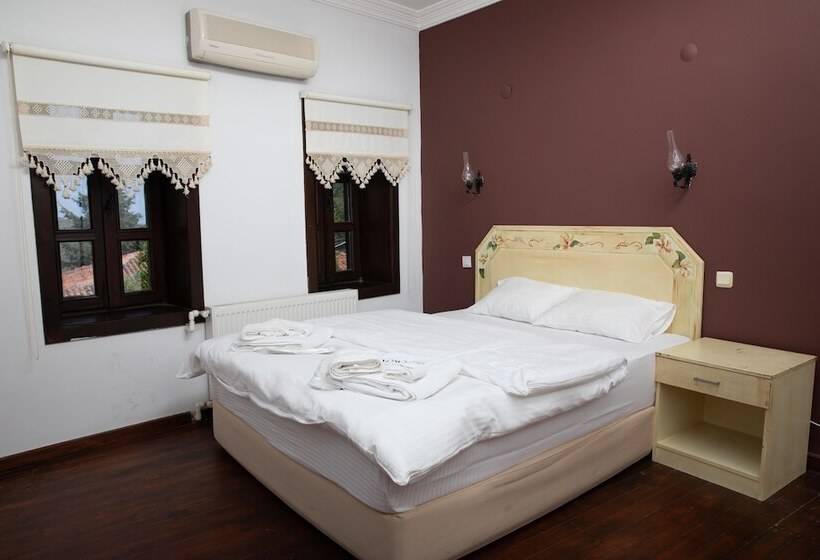 Moncheri Butik Otel & Restoran