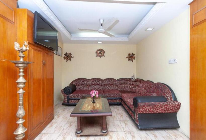 Oyo Flagship 6178 Hotel Nstar Heritage