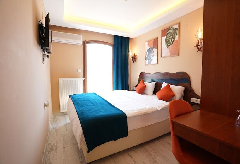 פנסיון Castadiva