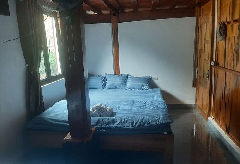پانسیون Dong Suoi H Mong Homestay