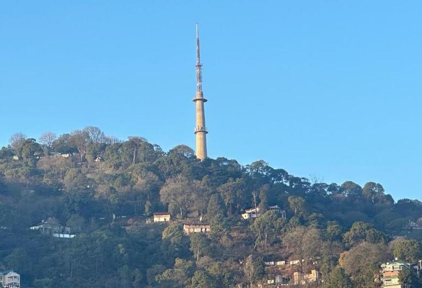 ペンション F S Kasauli