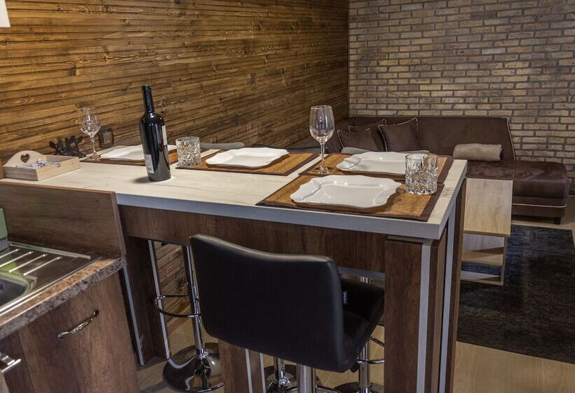 膳宿费 Guest House Viki