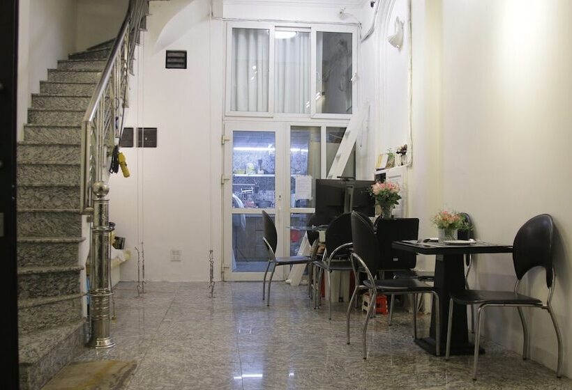 پانسیون Fortuna Homestay