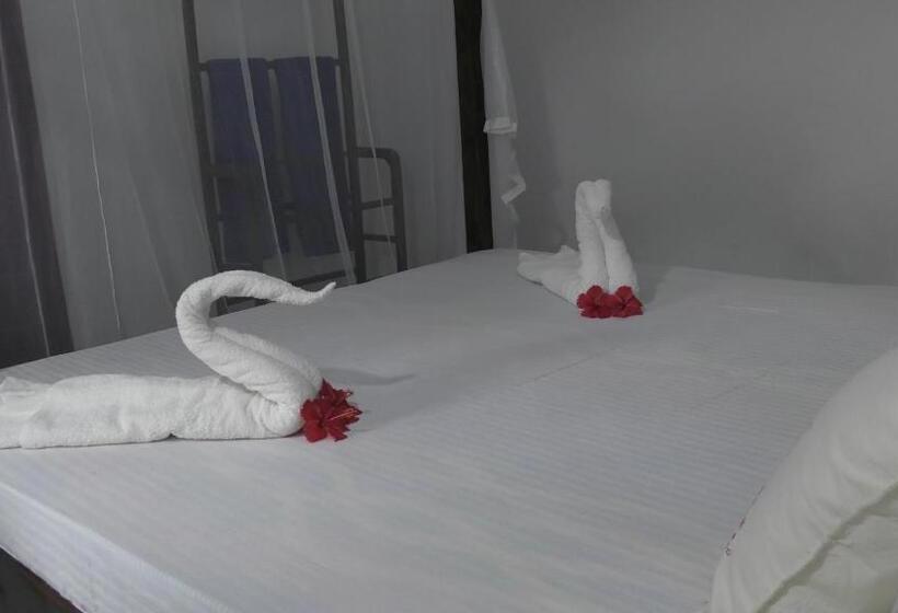 펜션 Pigeon House Kabalana