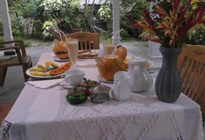 펜션 Pigeon House Kabalana