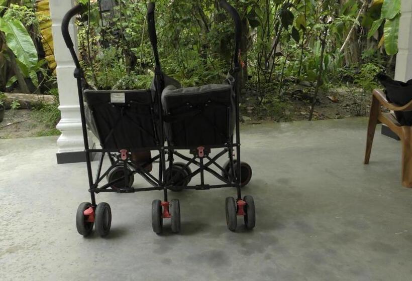 펜션 Pigeon House Kabalana