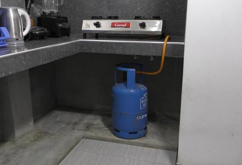 펜션 Pigeon House Kabalana