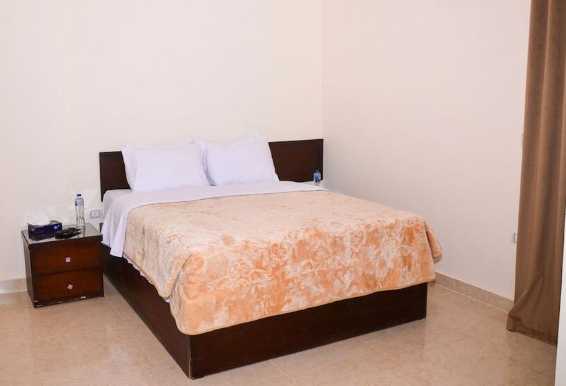 Pensjonat Pyramid View Inn