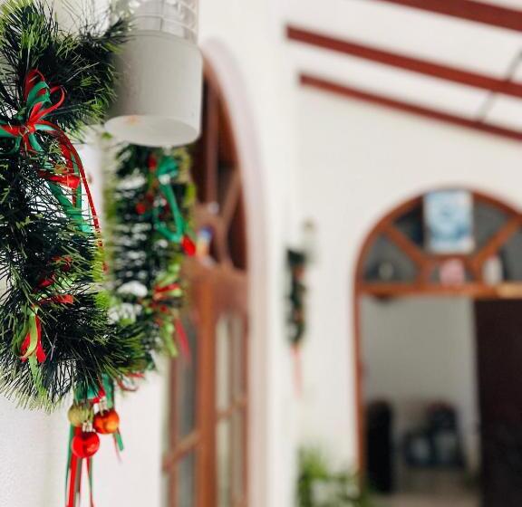 펜션 Shalomi S Villa & Happy Home