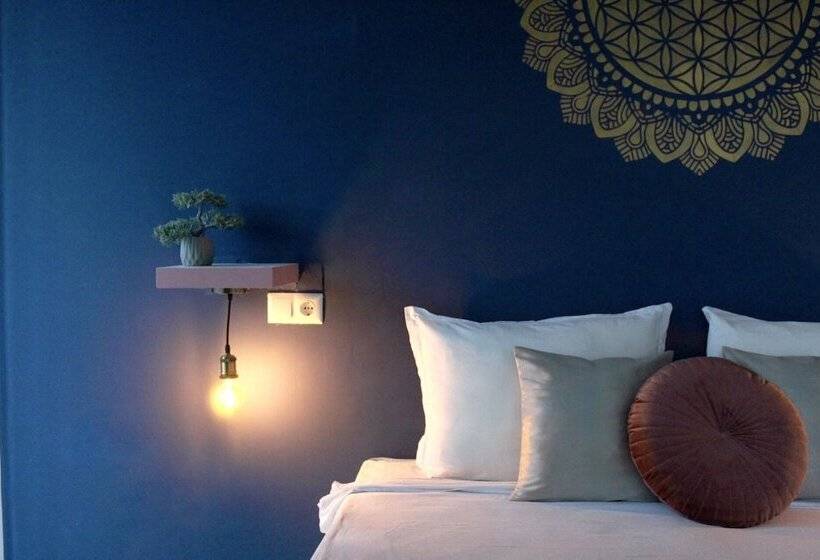 פנסיון Sunset Art