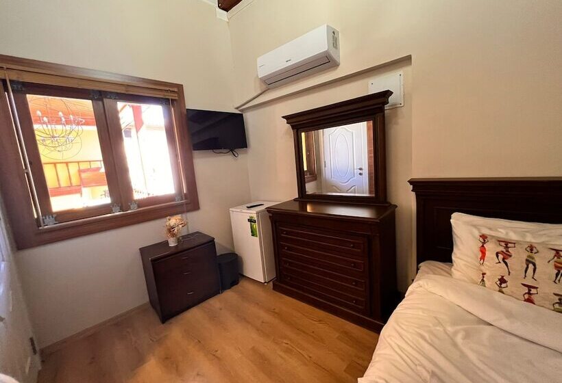 膳宿费 Tarihi Sarı Konak