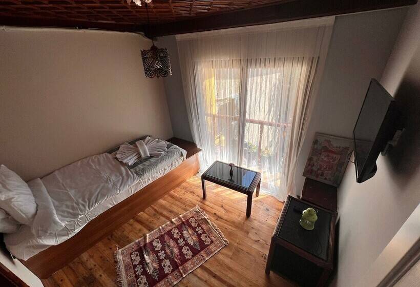 膳宿费 Tarihi Sarı Konak