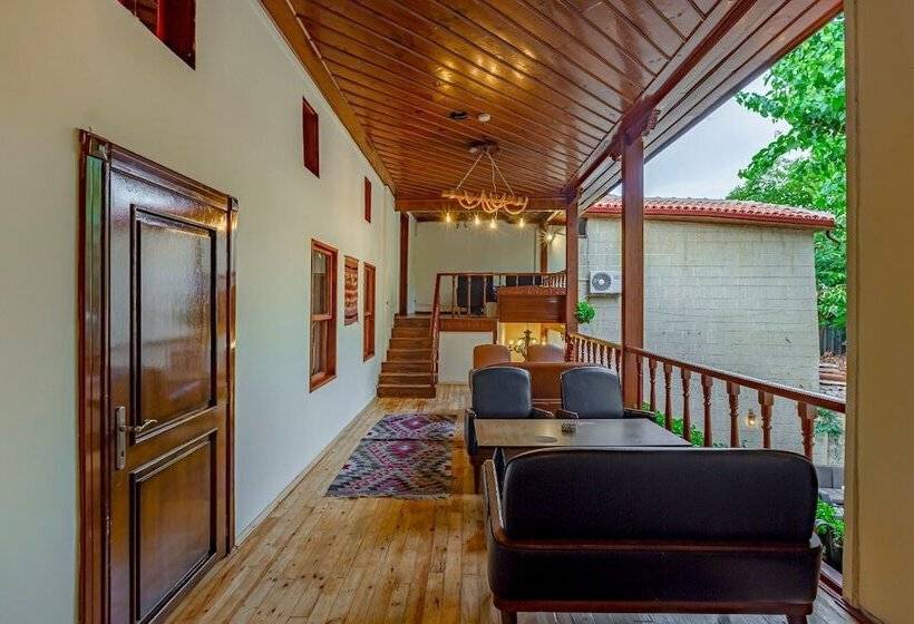 膳宿费 Tarihi Sarı Konak