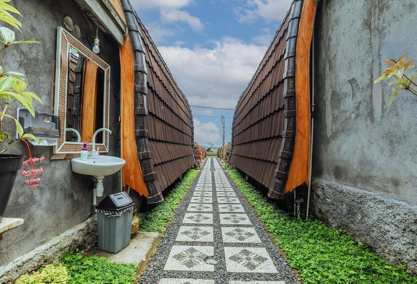 פנסיון The Polumb Garden Bedugul