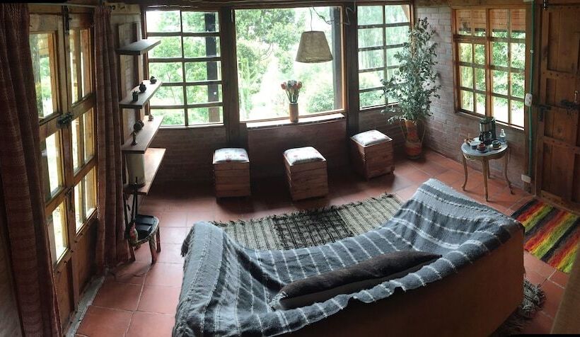 بنسيون Tuwa Shima Santuario