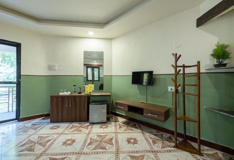 Resort Avadale Tadoba   Stag Groups Not Allowed