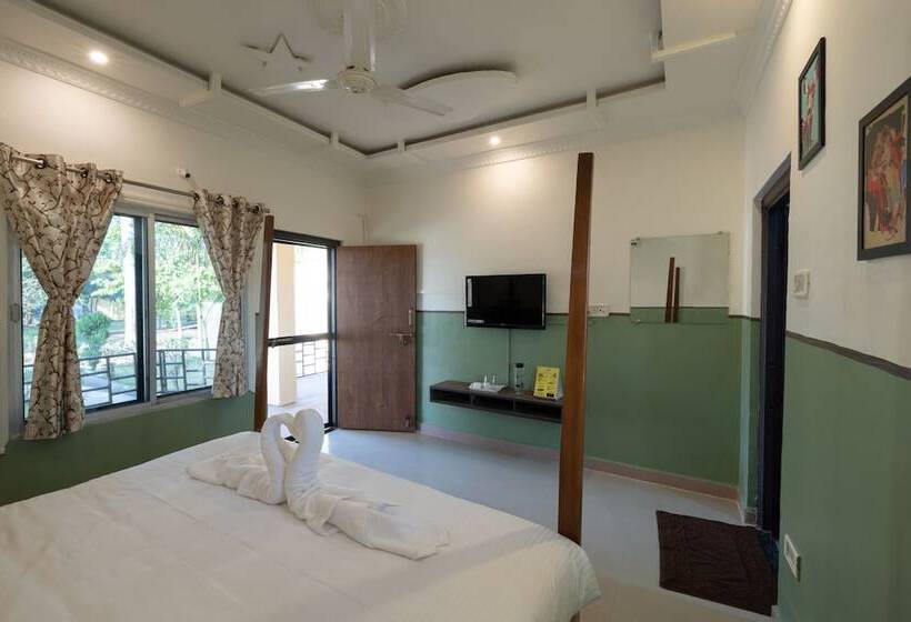 Resort Avadale Tadoba   Stag Groups Not Allowed