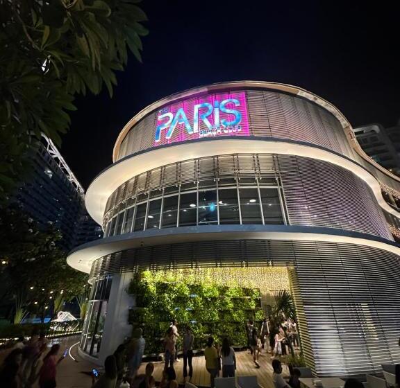 استراحتگاه Azure Staycation By M&m