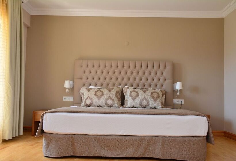 Курорт Pine Villas & Apartments Kusadasi